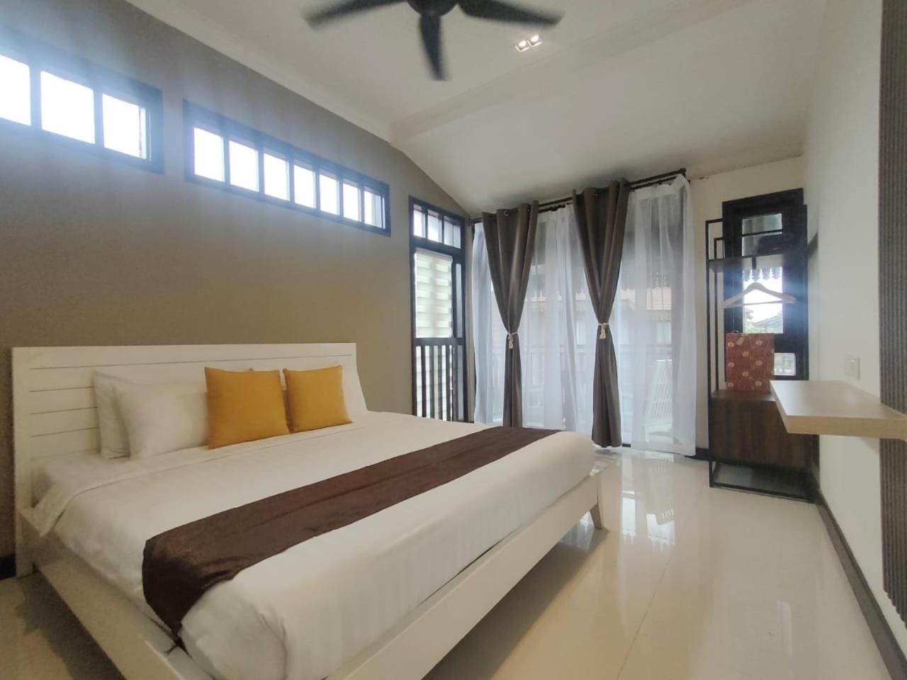 Renovated 2 Bedroom Seavilla For 6Pax Pantai Cenang  Εξωτερικό φωτογραφία
